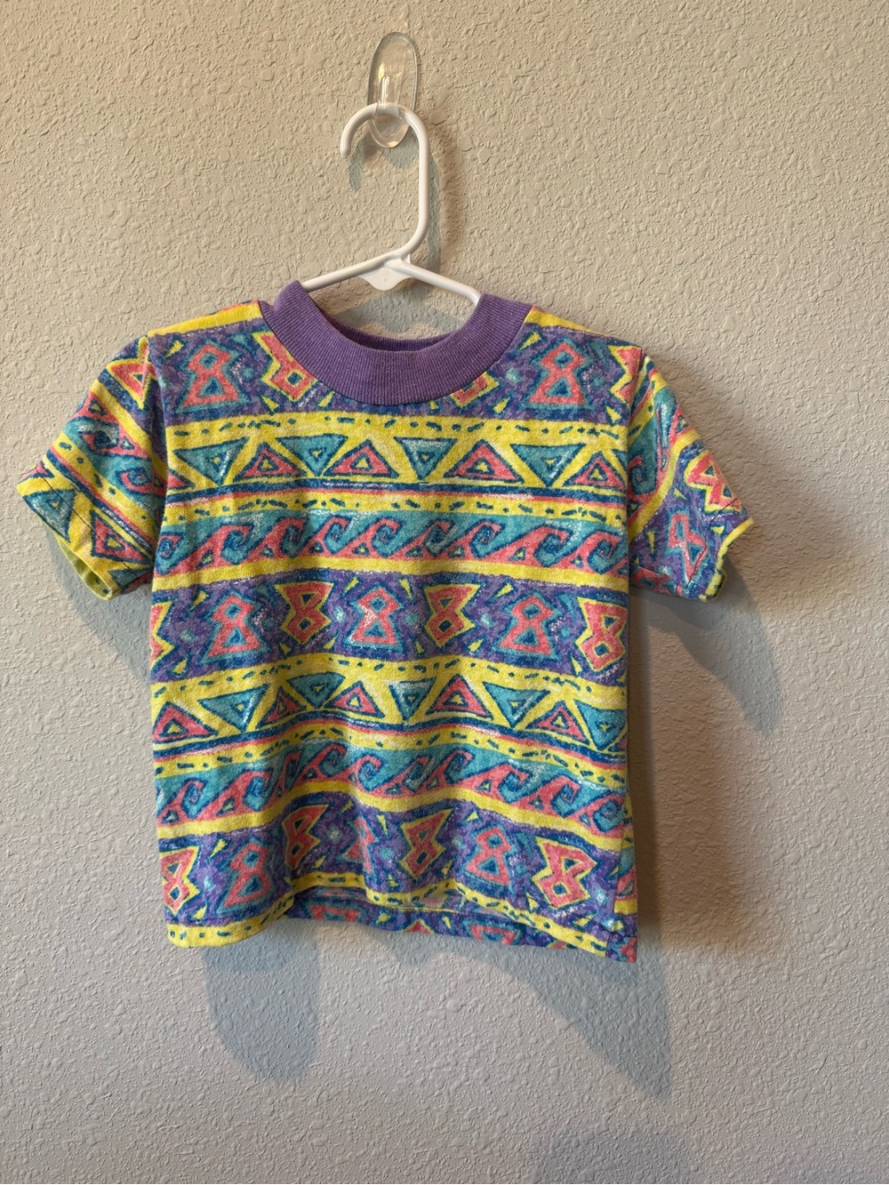Vintage 90s Wild Boys Kids Geometric All Over Print T-Shirt Size 4